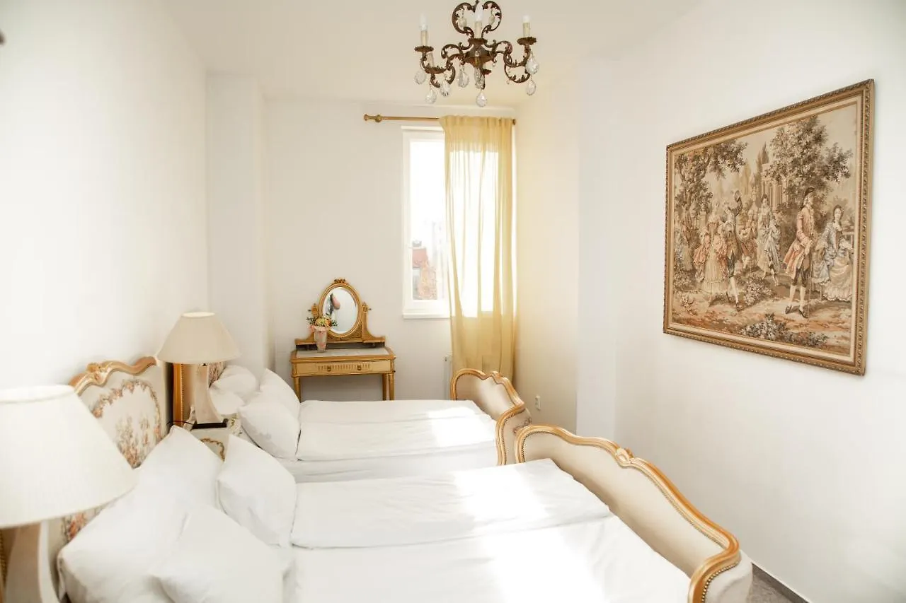 Bank Invest Apartmens - Old Town Apartman Prága