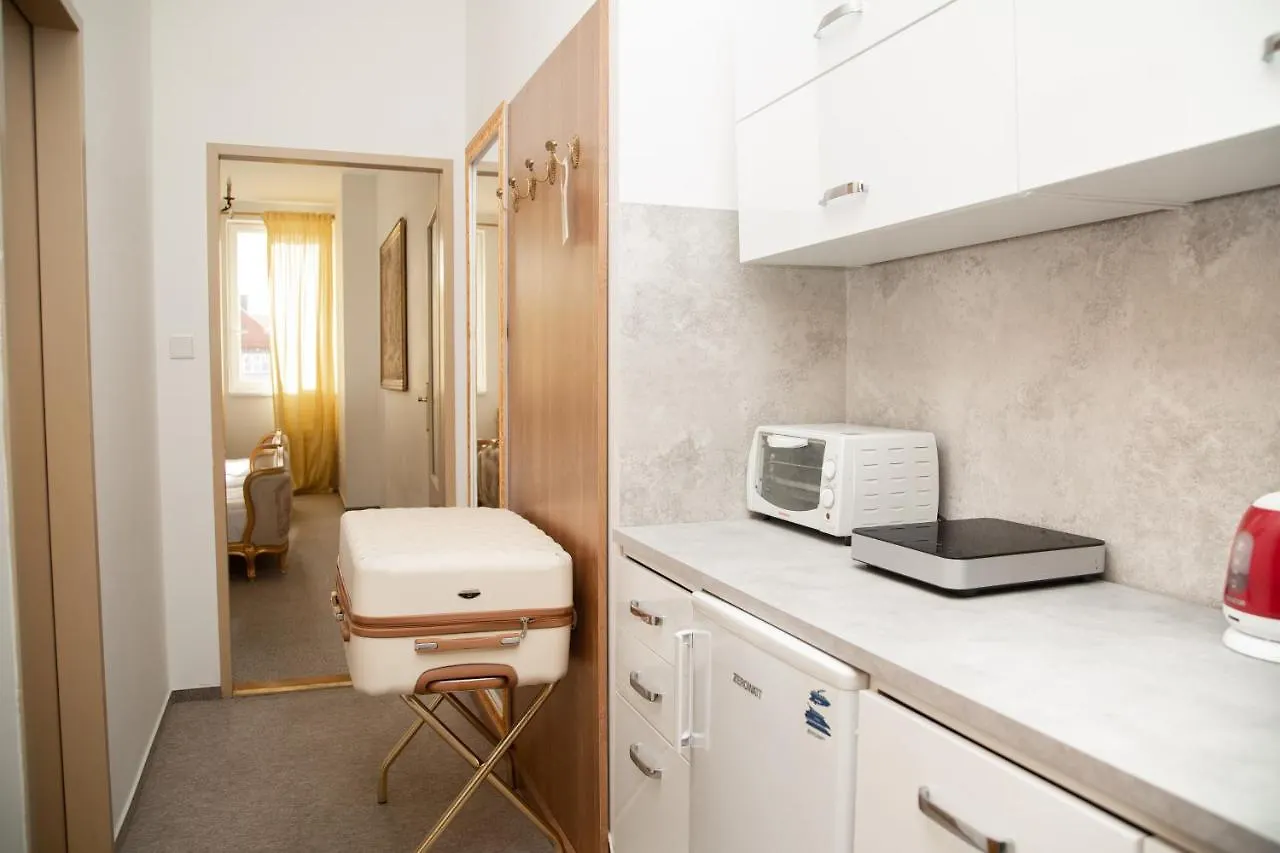 Bank Invest Apartmens - Old Town Apartman Prága